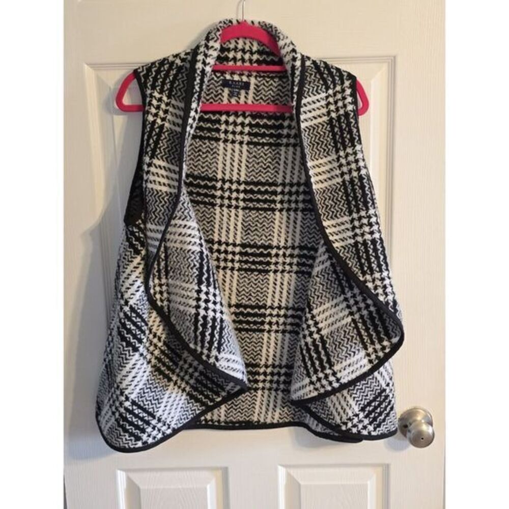 Kaari Blue Women's Black & White Plaid Open Front Sweater Vest Size S/M